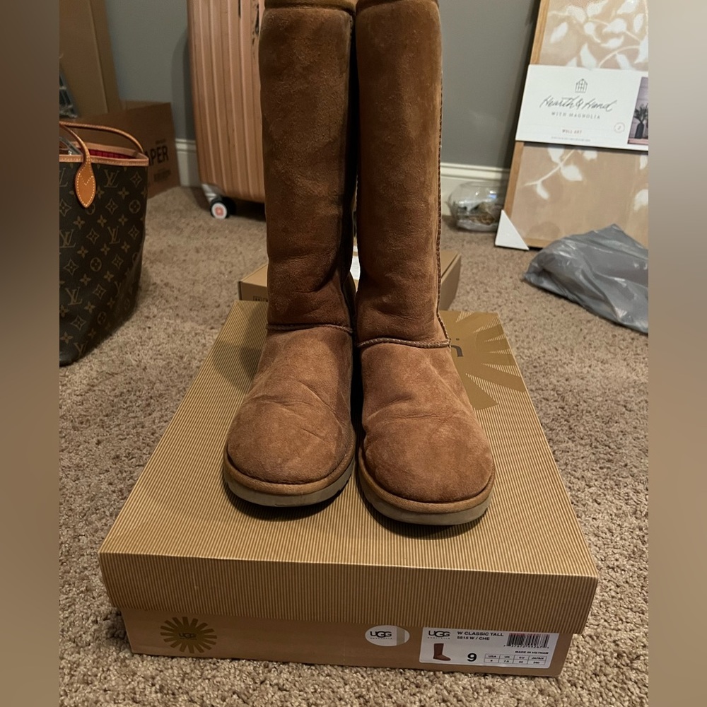 Good used condition Uggs!